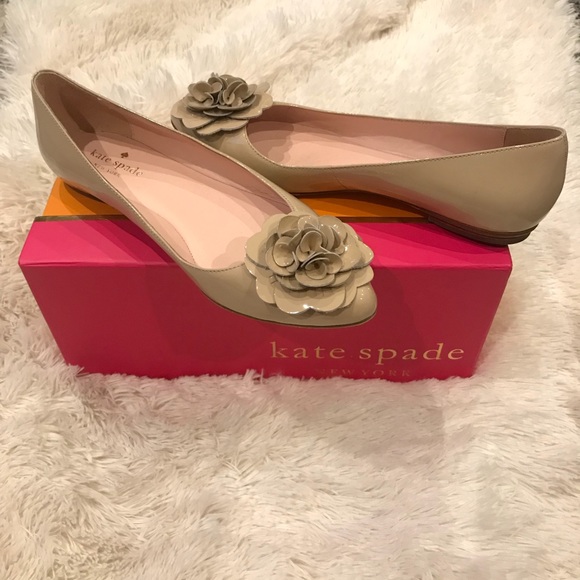 kate spade Shoes - Like New Kate Spade Nude Flats